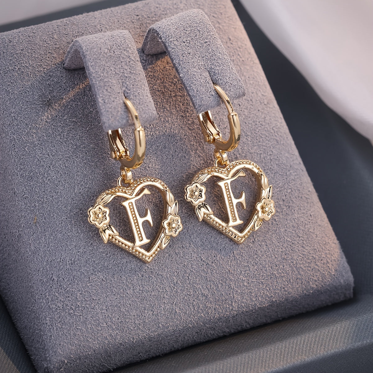 Golden Letter Heart Flower Stud Earrings for Women, Elegant Jewelry Suitable for Banquet and Party Wear
