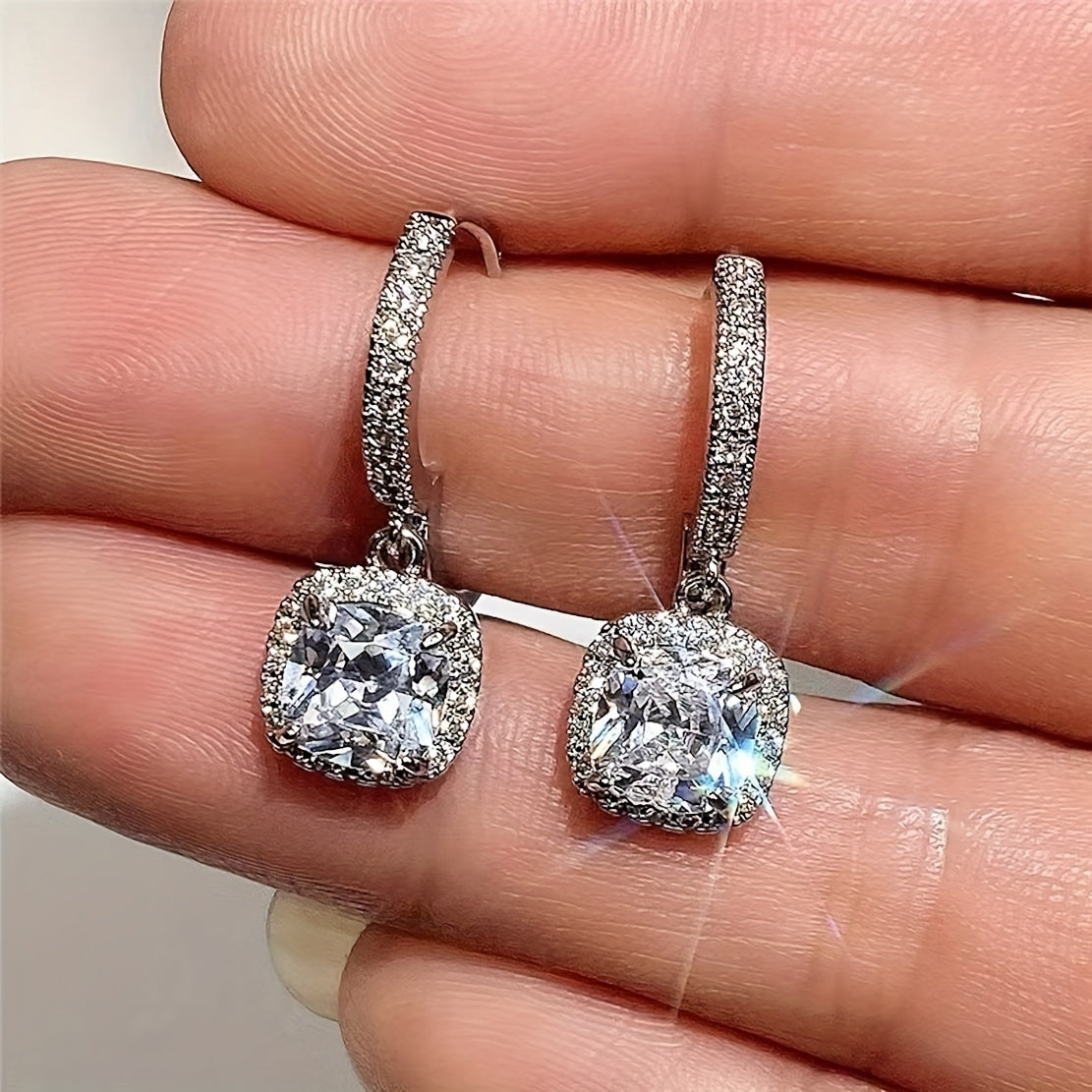 A Pair of Copper Square Design Earrings with Micro Zirconia for Ladies, Suitable for Weddings and Daily Use