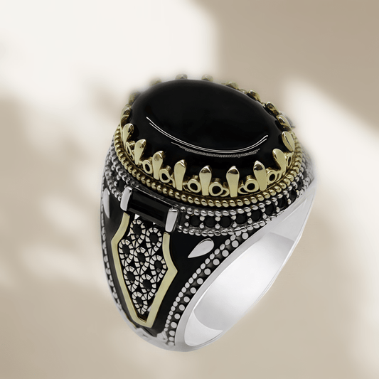 1pc Vintage Retro Men's Ring with Black Synthetic Synthetic Zirconia, Golden-Tone Metalwork & Intricate Detailing - Durable Jewelry Gift for Father's Day, Valentine's, Christmas, Party Accessory, Bold Statement Piece, Highqua