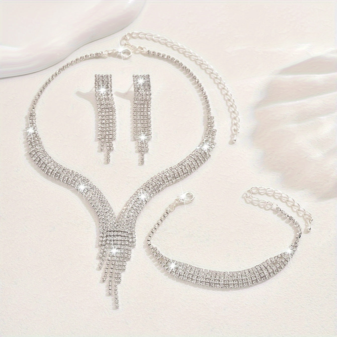 Silver Plated Copper August Birthstone Elegant V-shaped Tassel Necklace - Rhinestone Inlaid Synthetic Stone - Daily Party Occasion, Valentine'S Day Gift