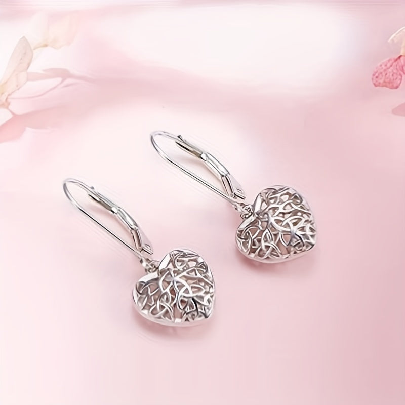 [Heart-shaped Hoop Earrings For Ladies] Exquisite Hollow Heart-shaped Hoop Earrings For Ladies, Perfect For Engagement Parties, Banquets, Valentine's Day, Anniversaries, And Special Occasions.