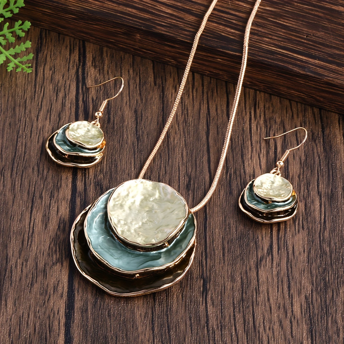 Bohemian Three-layer Circular Zinc Alloy Golden Enamel Jewelry Set, Cute And Elegant For Ladies, Girlfriends, Holiday Parties, Necklace And Earrings Set