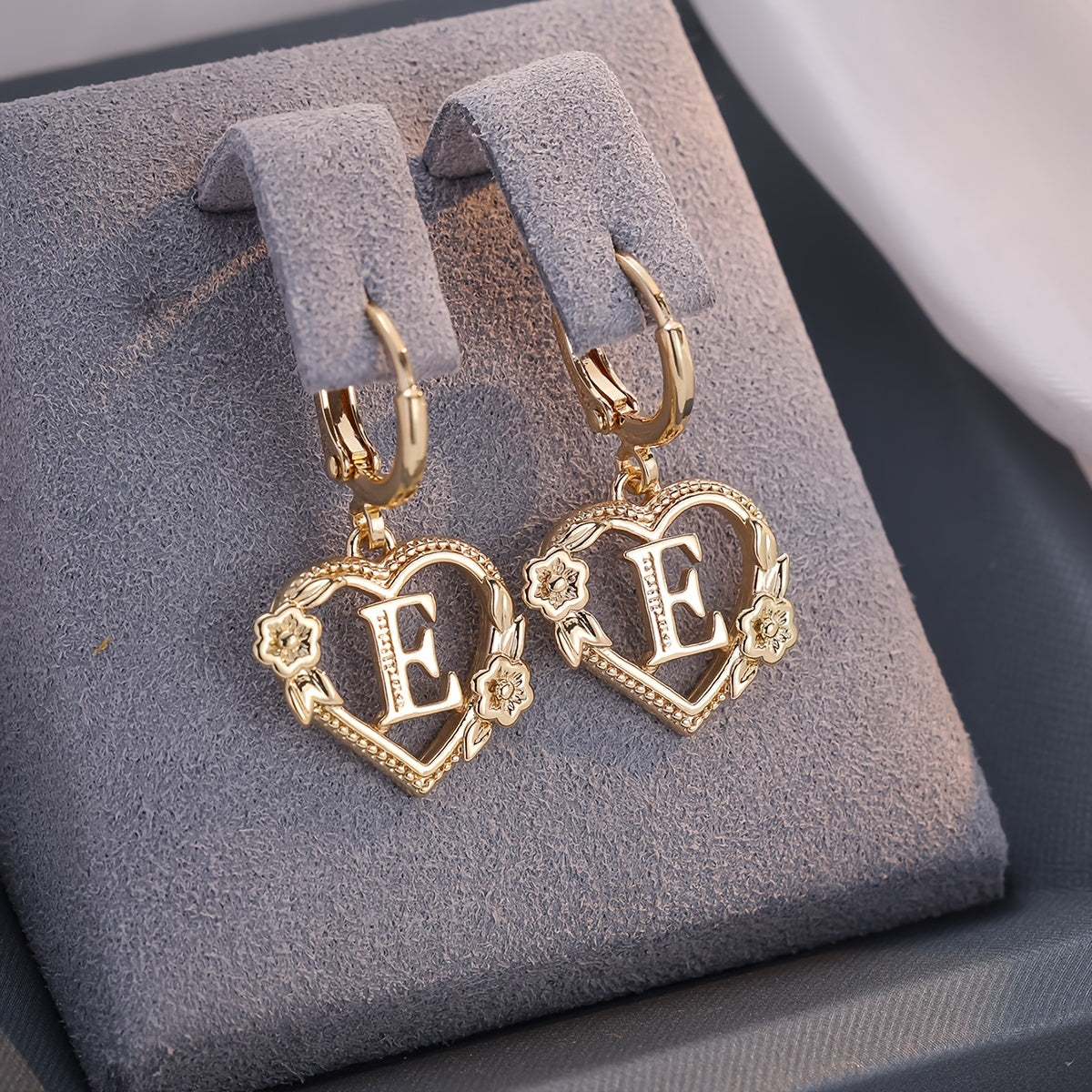Golden Letter Heart Flower Stud Earrings for Women, Elegant Jewelry Suitable for Banquet and Party Wear
