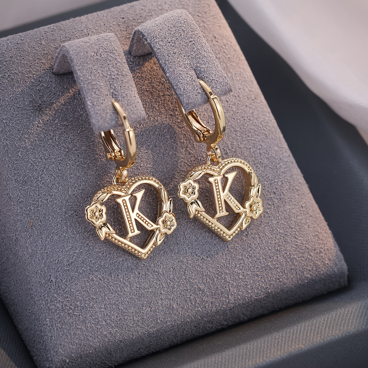Golden Letter Heart Flower Stud Earrings for Women, Elegant Jewelry Suitable for Banquet and Party Wear