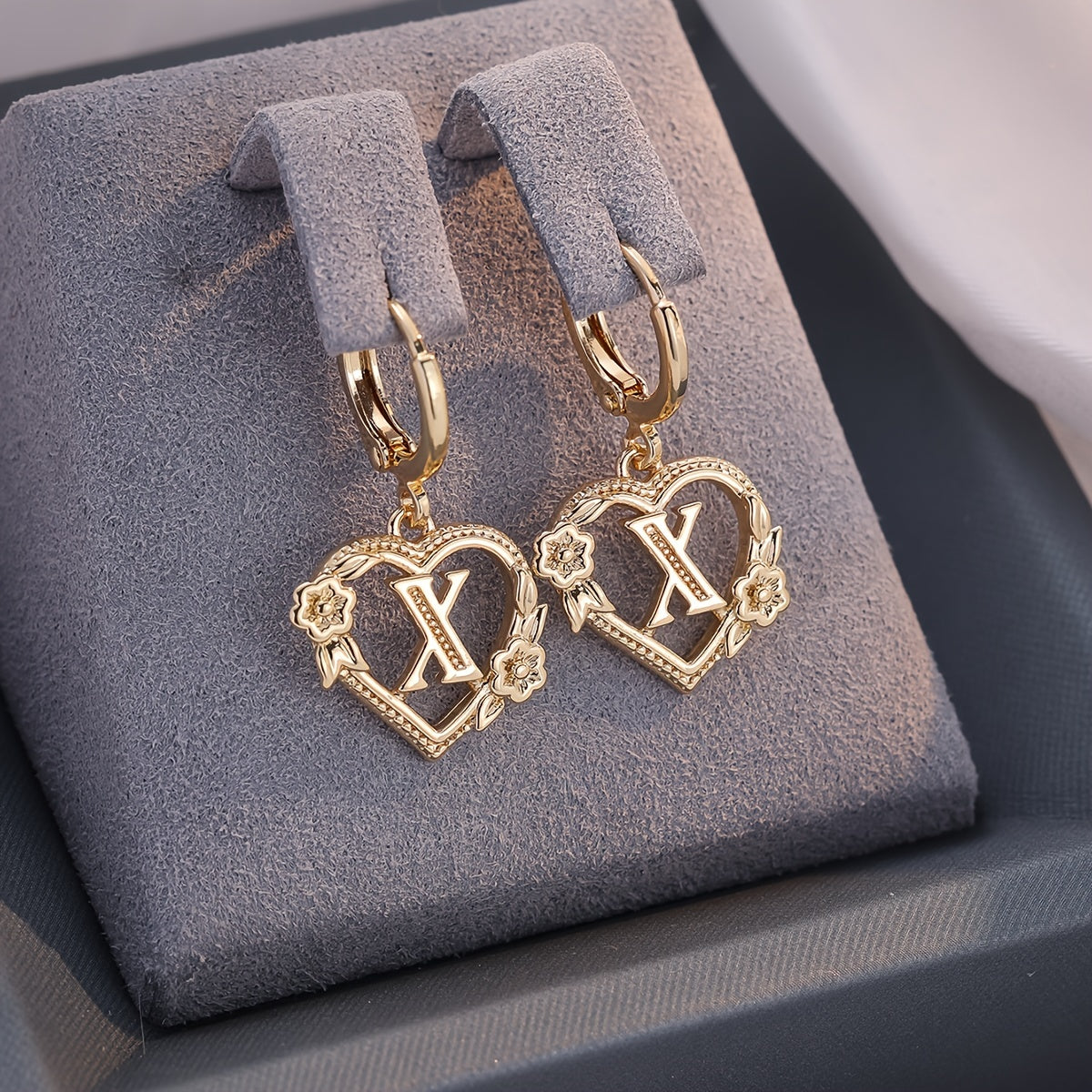 Golden Letter Heart Flower Stud Earrings for Women, Elegant Jewelry Suitable for Banquet and Party Wear