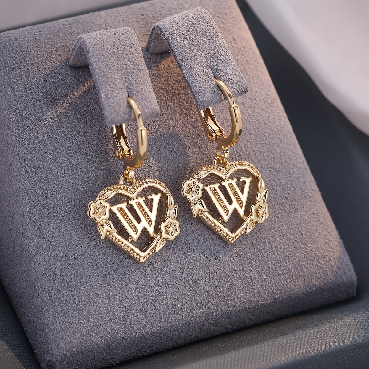 Golden Letter Heart Flower Stud Earrings for Women, Elegant Jewelry Suitable for Banquet and Party Wear
