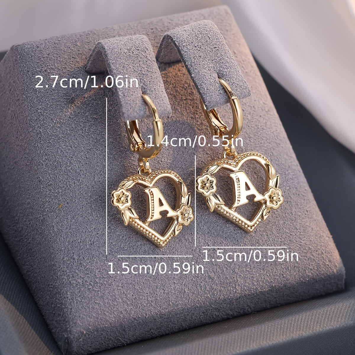 Golden Letter Heart Flower Stud Earrings for Women, Elegant Jewelry Suitable for Banquet and Party Wear